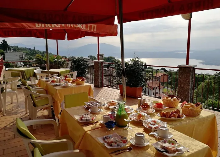 Hotell Colli Fioriti Nebbiuno