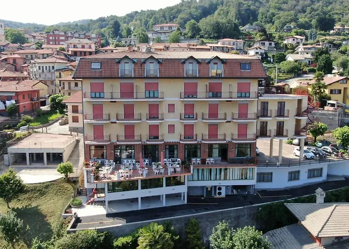 Hotell Colli Fioriti Nebbiuno
